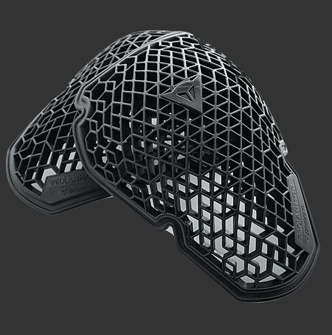DAINESE Вставка плеча черная - DAINESE Защита - защита - Мотоэкипировка - Интернет-магазин мотоэкипировки и мотозапчастей MотоГанза