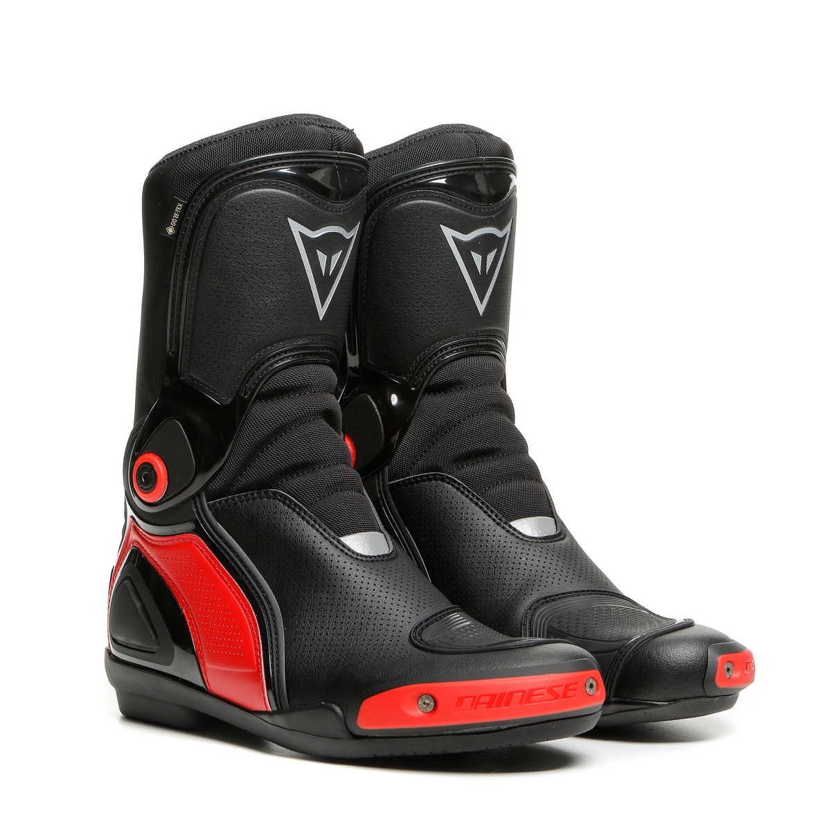 DAINESE Ботинки SPORT MASTER GORE-TEX B78 черно-красные - DAINESE Ботинки - боты - Мотоэкипировка - Интернет-магазин мотоэкипировки и мотозапчастей MотоГанза